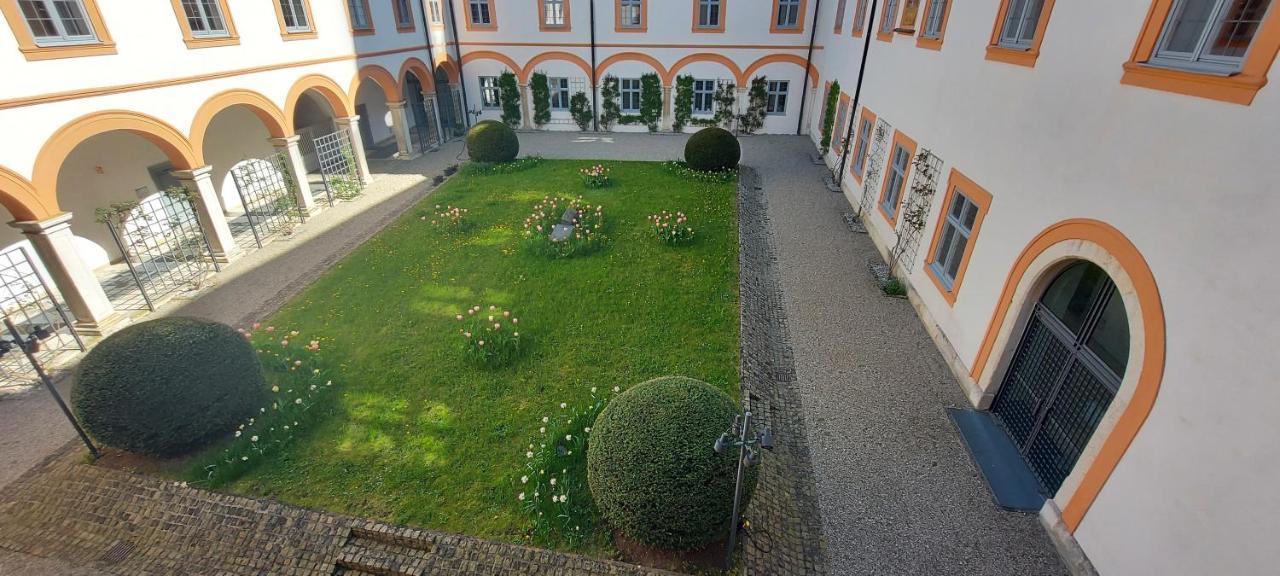 Отель Bischoefliches Seminar St. Willibald